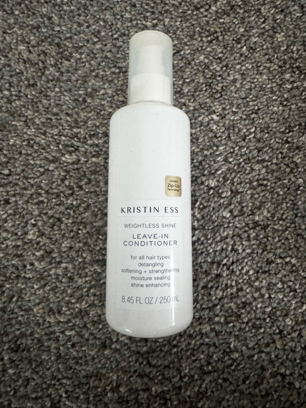 Kristin Ess Weightless Shine Leave-In Conditioner — White
